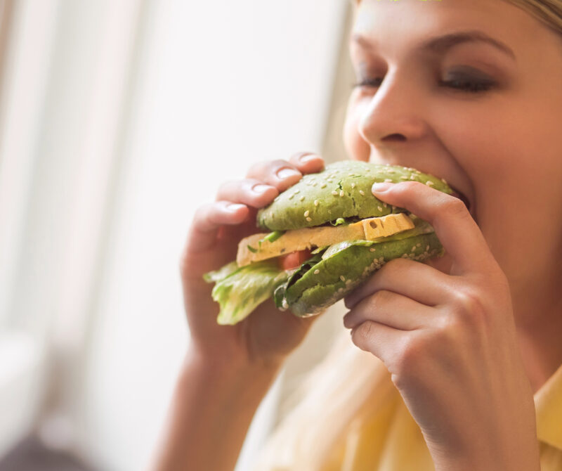 ¿Cómo dejar de comer compulsivamente por ansiedad?