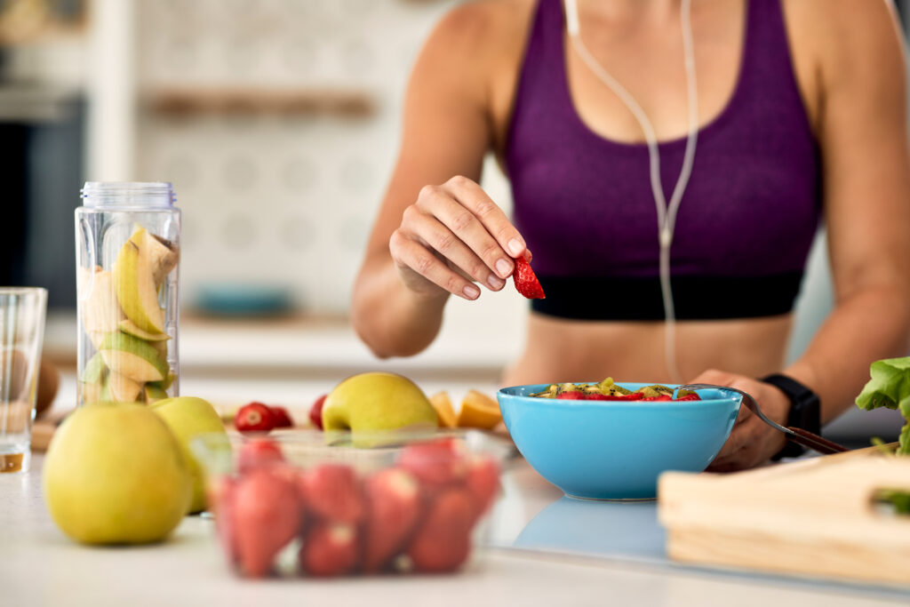 Nutrición personalizada: Obtendrás una dieta a tu medida, adaptada a tus necesidades y objetivos específicos.