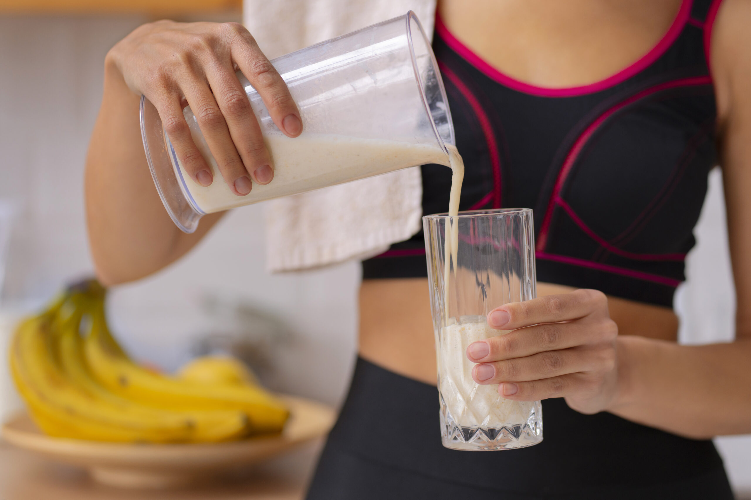 ¿Cuánta proteína debo consumir en mi dieta diaria?